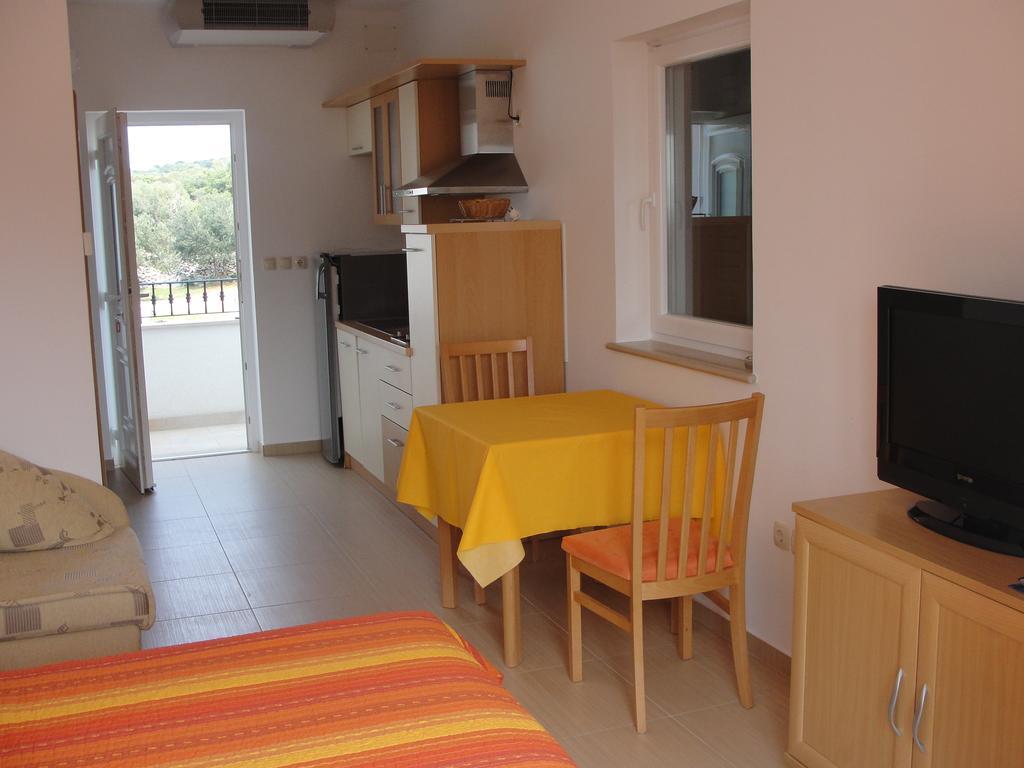 Apartments Ruzmarin Lun (Pag) Exterior foto