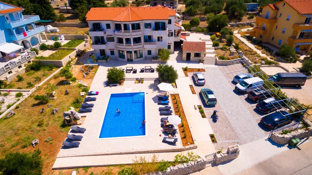 Apartments Ruzmarin Lun (Pag) Exterior foto