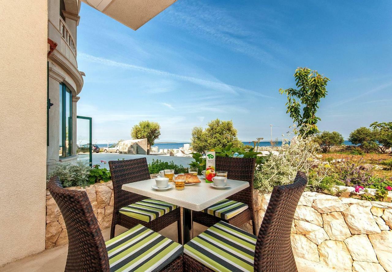 Apartments Ruzmarin Lun (Pag) Exterior foto