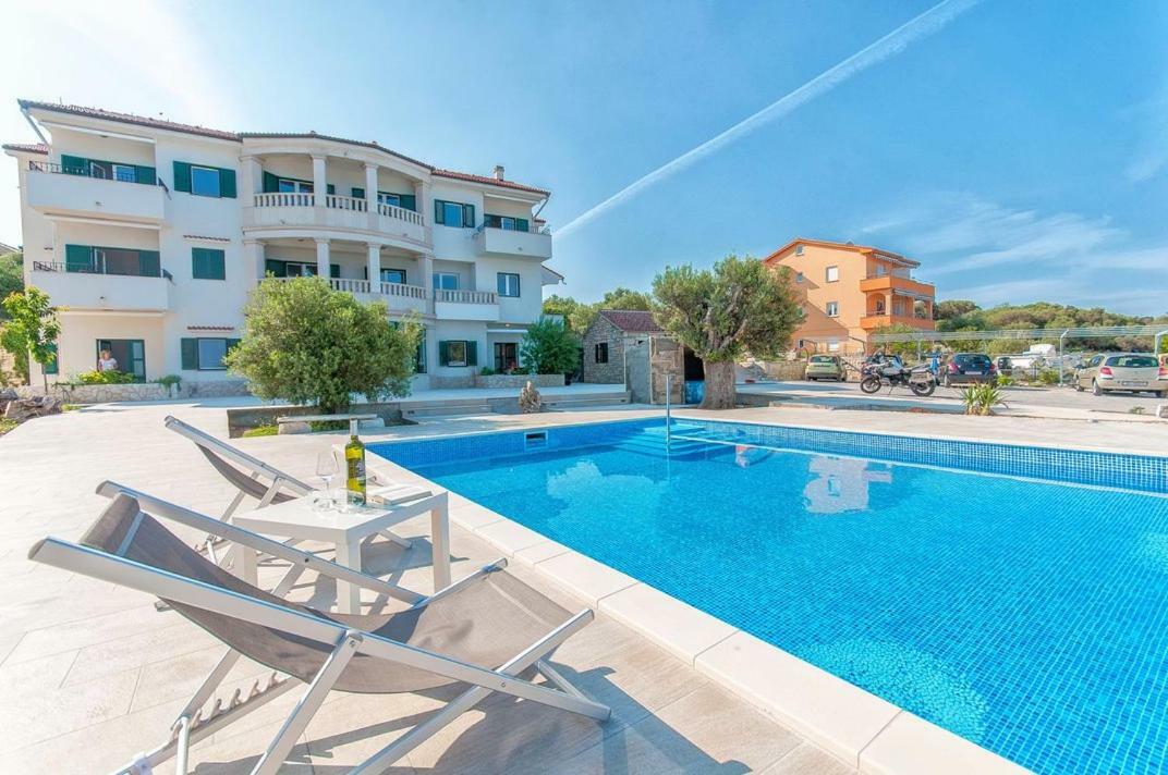 Apartments Ruzmarin Lun (Pag) Exterior foto